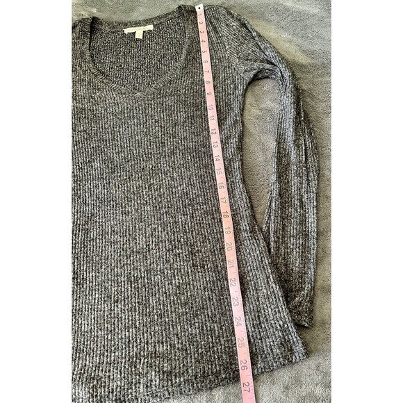 Express One Eleven Womens Pullover Sweater Gray V Neck Size S Lightly Worn - Picture 5 of 5